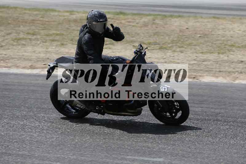 /21 17.06.2026  Ducati Schweiz Track Warmup ADR/Gruppe gelb/54